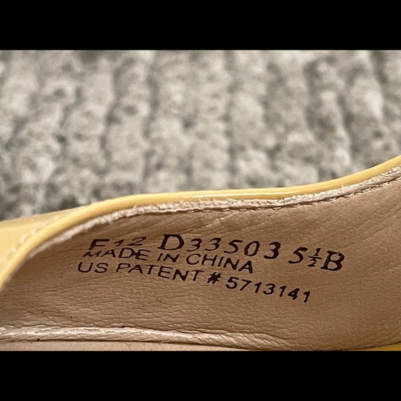 Cole Haan Nike Air Pumps - Picture 5 of 8